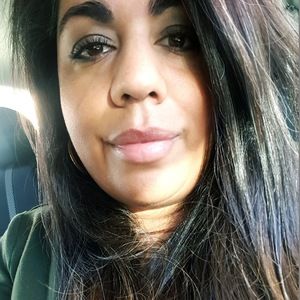 Meet your Posher, Monica